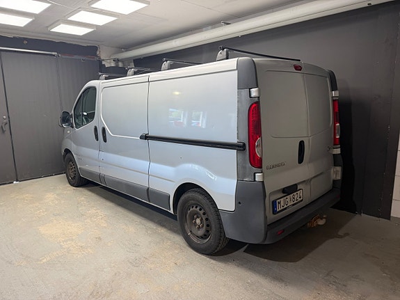 Renault Trafic 5 of 5