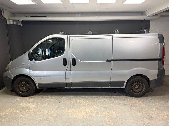Renault Trafic 4 of 5