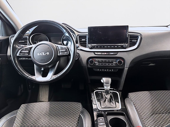 Kia Ceed 10 of 16