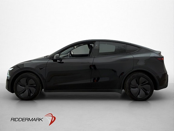 Tesla Model Y 3 of 30