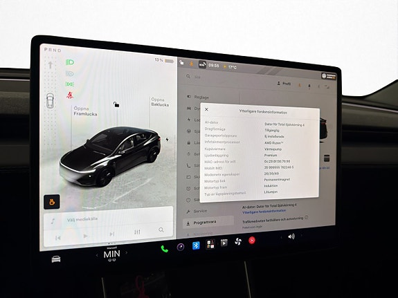 Tesla Model Y 26 of 30