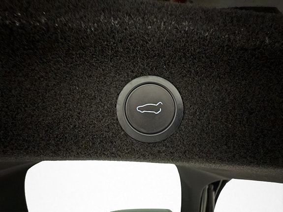 Tesla Model Y 11 of 30
