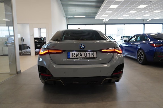 BMW i4 5 of 5