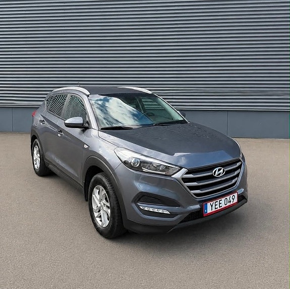 Hyundai Tucson 2 of 5