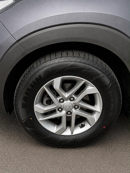 Hyundai Tucson 12 of 13