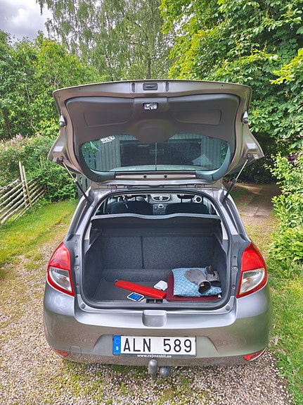Renault Clio 2 of 5