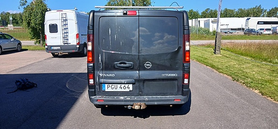 Opel Vivaro 5 of 5