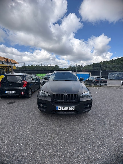 BMW X6 7 of 12