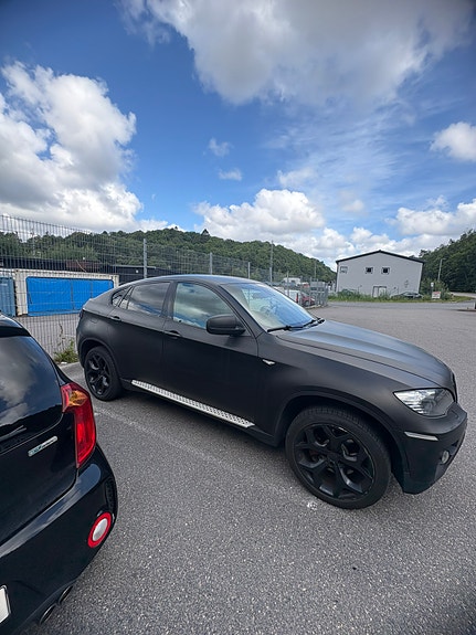BMW X6 12 of 12