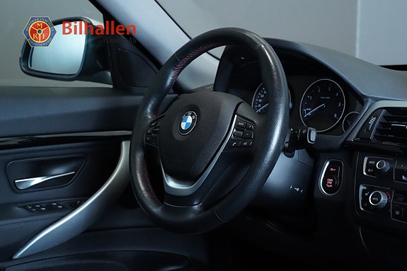 BMW 320d 15 of 25
