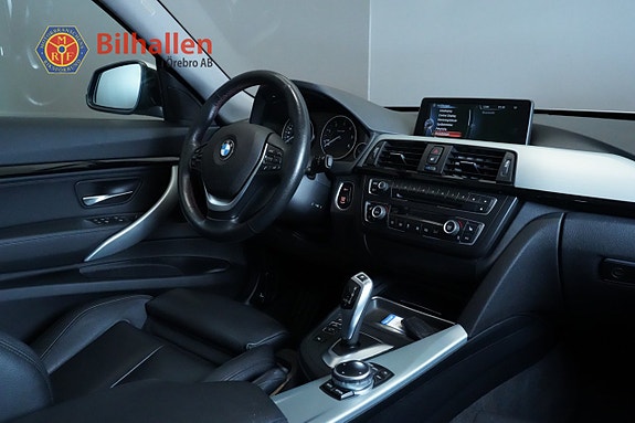 BMW 320d 14 of 25