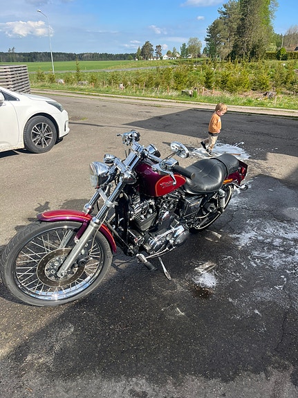 Harley-Davidson 2 of 4