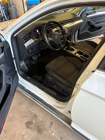 Volkswagen Passat CC 6 of 7