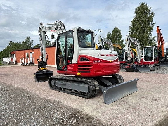 Takeuchi TB290 3 of 3