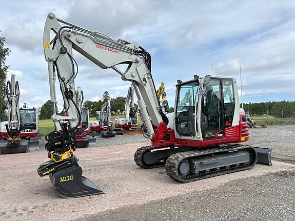Takeuchi TB290 - Knäckbom 2 of 3
