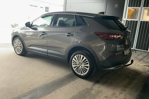 Opel Grandland X 3 of 5