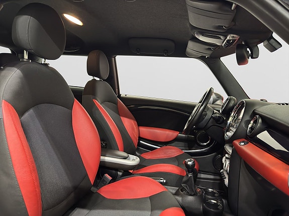 MINI Cooper 9 of 18