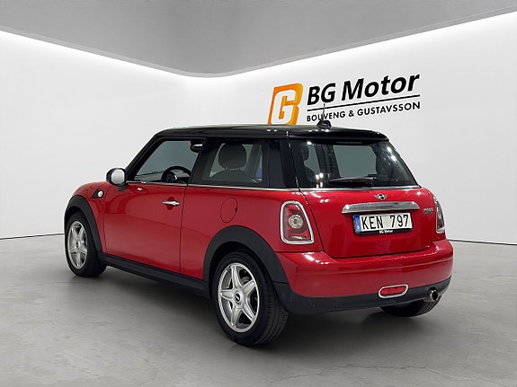 MINI Cooper 6 of 18