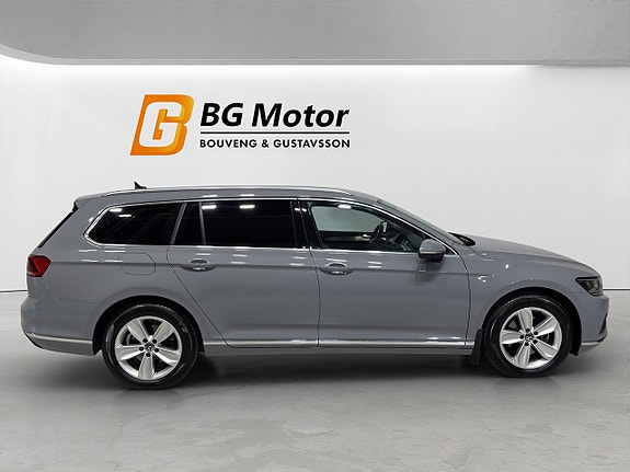 Volkswagen Passat 3 of 5