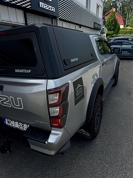 Isuzu AT33 3 of 4