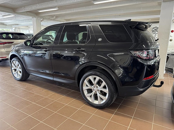 Land Rover Discovery Sport 3 of 5