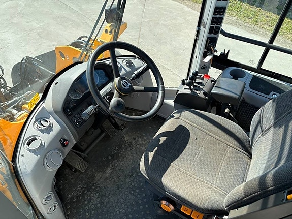Volvo L70H hjullastare, long boom, nya lantbruksdäck 5 of 7