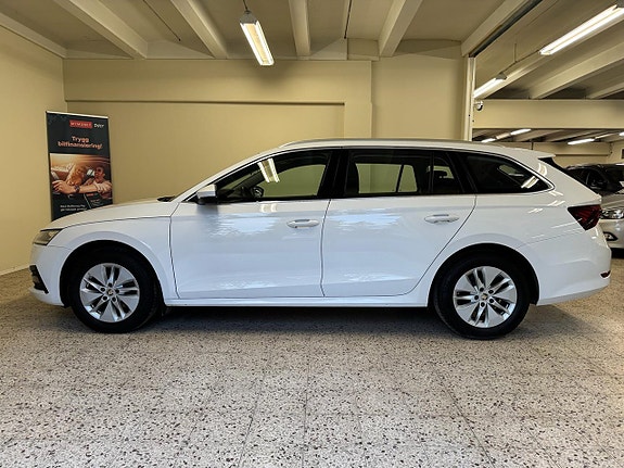 Skoda Octavia 3 of 5