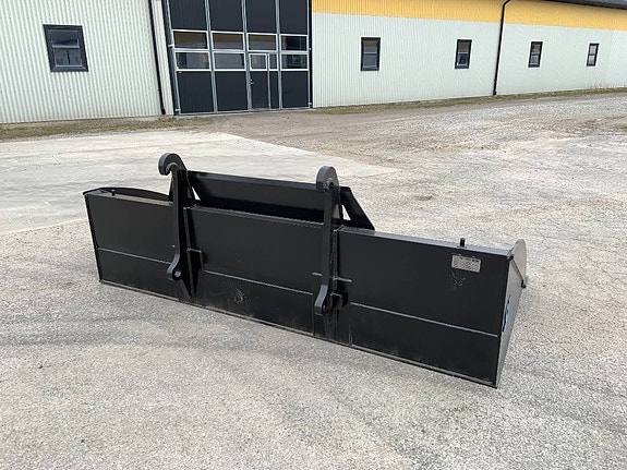 SE Equipment  planeringsskopor St Bm 4 of 5