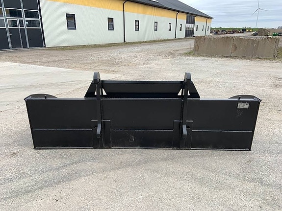 SE Equipment  planeringsskopor St Bm 5 of 5