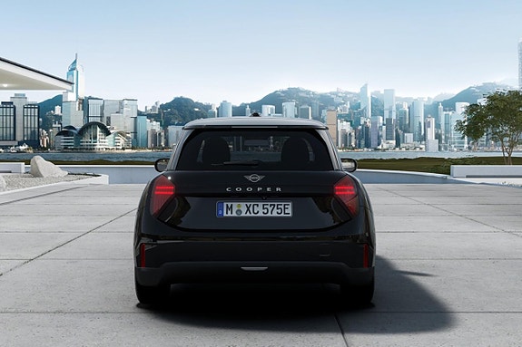 MINI Cooper E 6 of 13