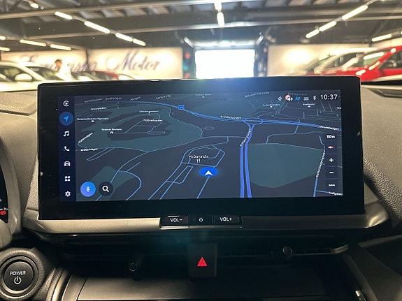 Toyota C-HR 11 of 13