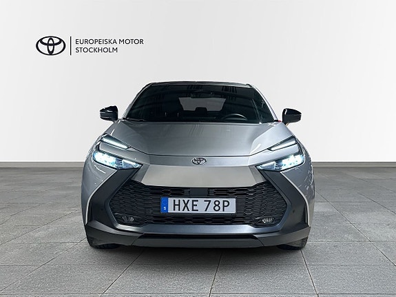 Toyota C-HR 5 of 13