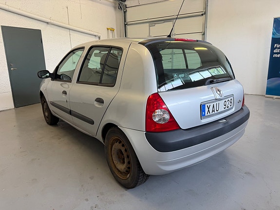 Renault Clio 3 of 5