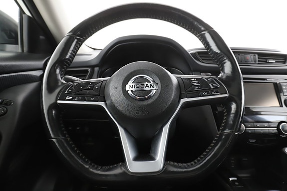 Nissan X-Trail 17 of 30