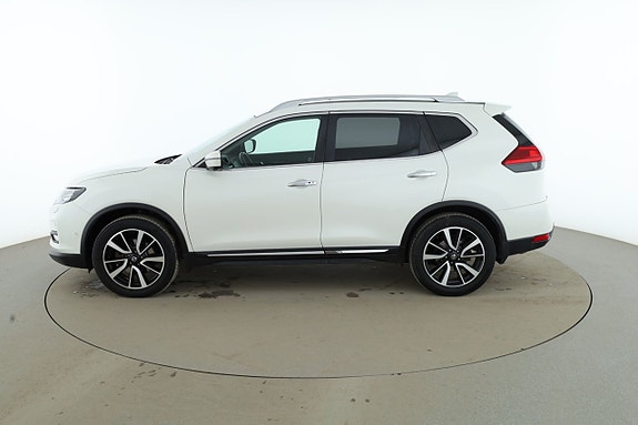Nissan X-Trail 2 of 5