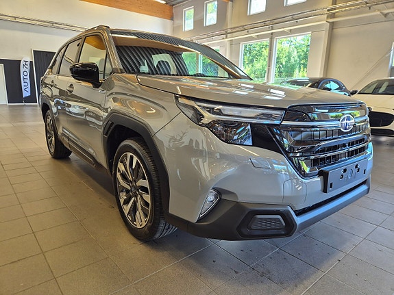 Subaru Forester 4 of 5