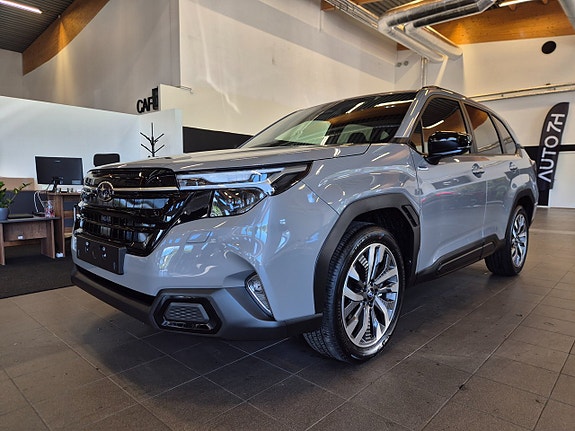 Subaru Forester 2 of 5