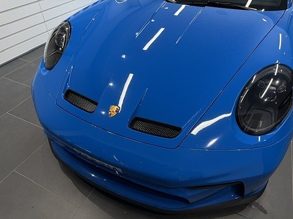 Porsche 911 GT3 3 of 5