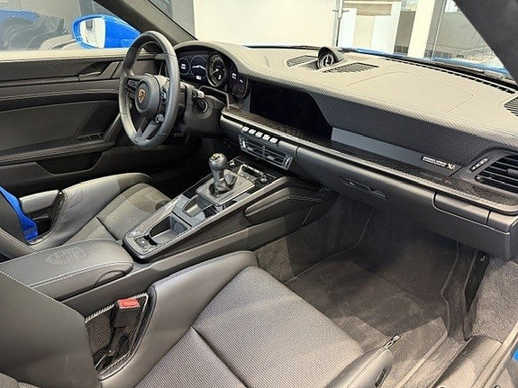 Porsche 911 GT3 14 of 28