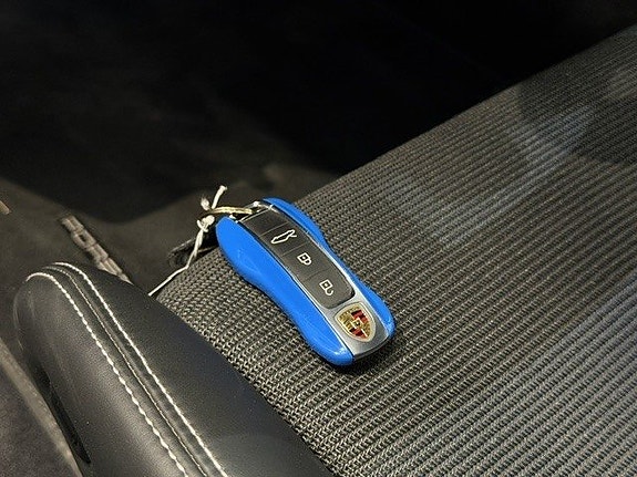 Porsche 911 GT3 27 of 28