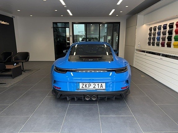 Porsche 911 GT3 5 of 5