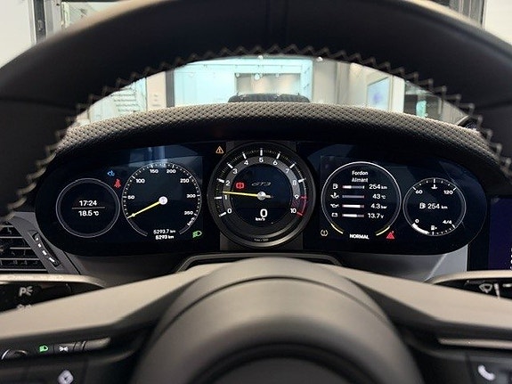 Porsche 911 GT3 17 of 28