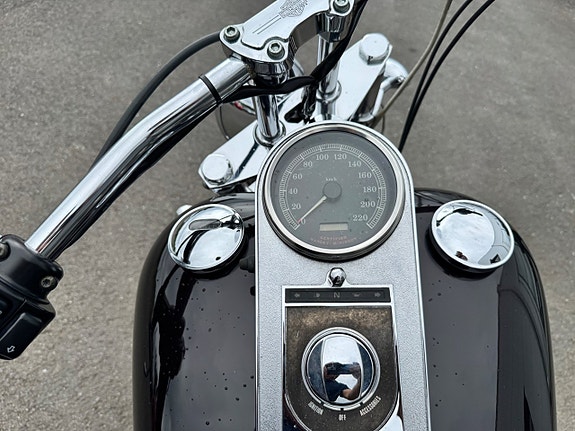 Harley-Davidson FXDWG Dyna Wide Glide 1640 NYSERVAD NYBESIKTAD BRA SKICK 9 of 9