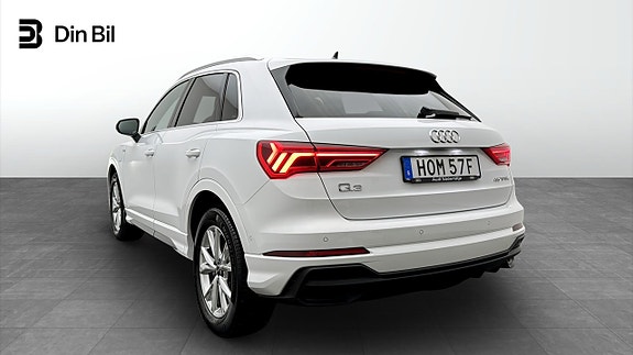 Audi Q3 3 of 5