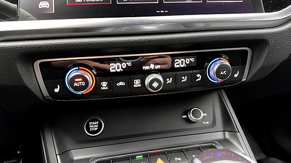 Audi Q3 16 of 18