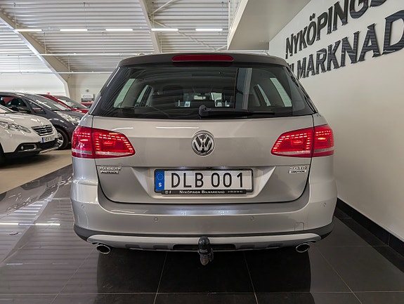 Volkswagen Passat Alltrack 4 of 5