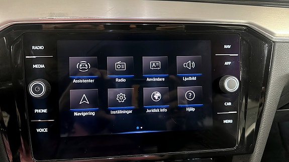 Volkswagen Passat 9 of 12
