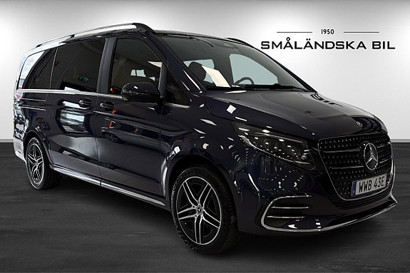 Mercedes-Benz V300 6 of 15