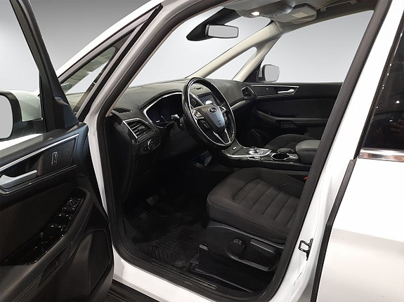 Ford Galaxy 4 of 5