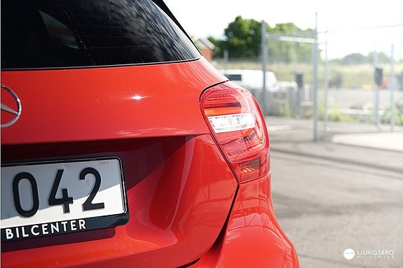 Mercedes-Benz A180 4 of 5